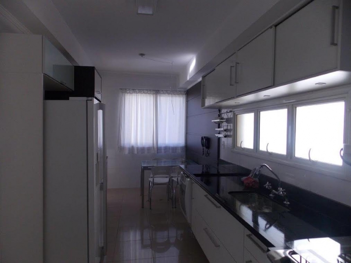 Apartamento à venda com 3 quartos, 201m² - Foto 12