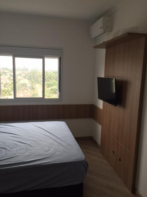 Apartamento à venda com 2 quartos, 65m² - Foto 2