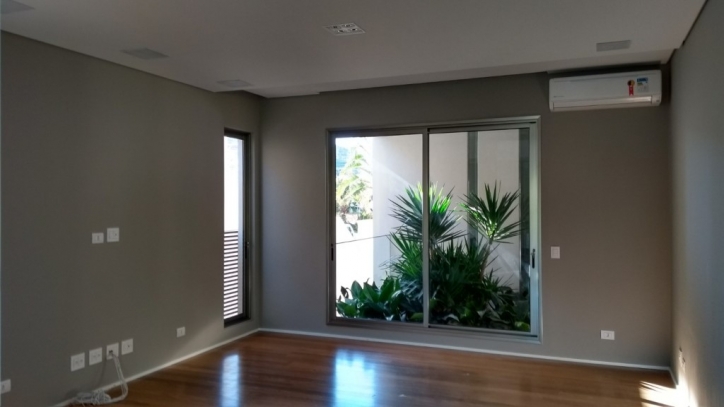 Casa à venda com 5 quartos, 1000m² - Foto 4