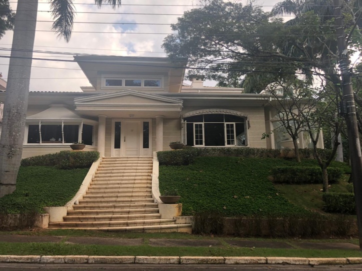 Casa de Condomínio à venda e aluguel com 4 quartos, 800m² - Foto 1