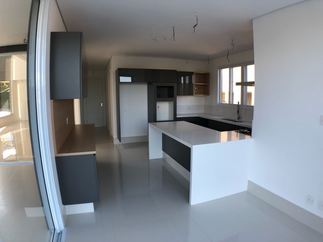 Casa à venda com 4 quartos, 520m² - Foto 4