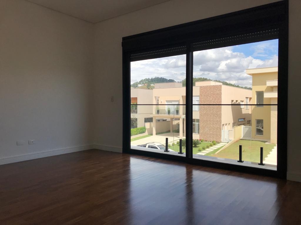 Casa à venda com 4 quartos, 370m² - Foto 27