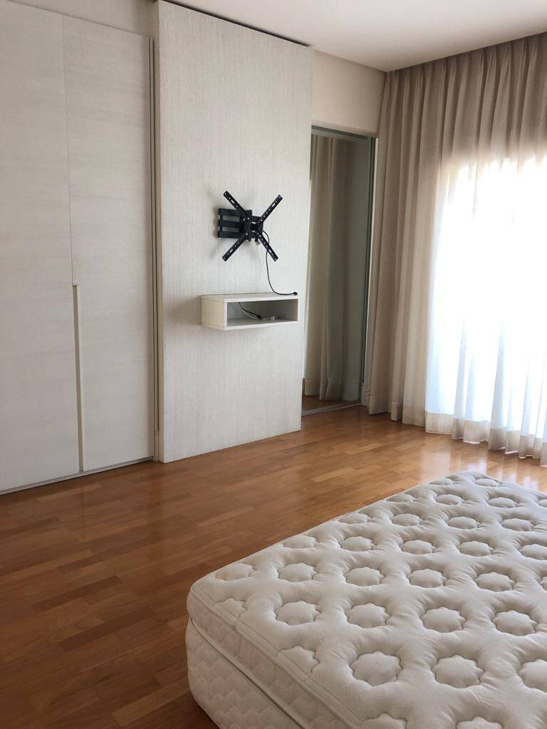 Casa à venda com 4 quartos, 400m² - Foto 16