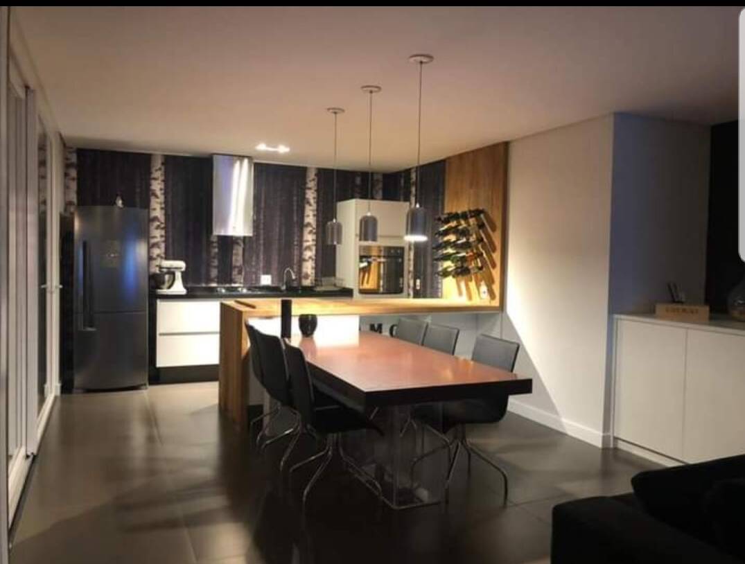 Casa à venda com 4 quartos, 360m² - Foto 14