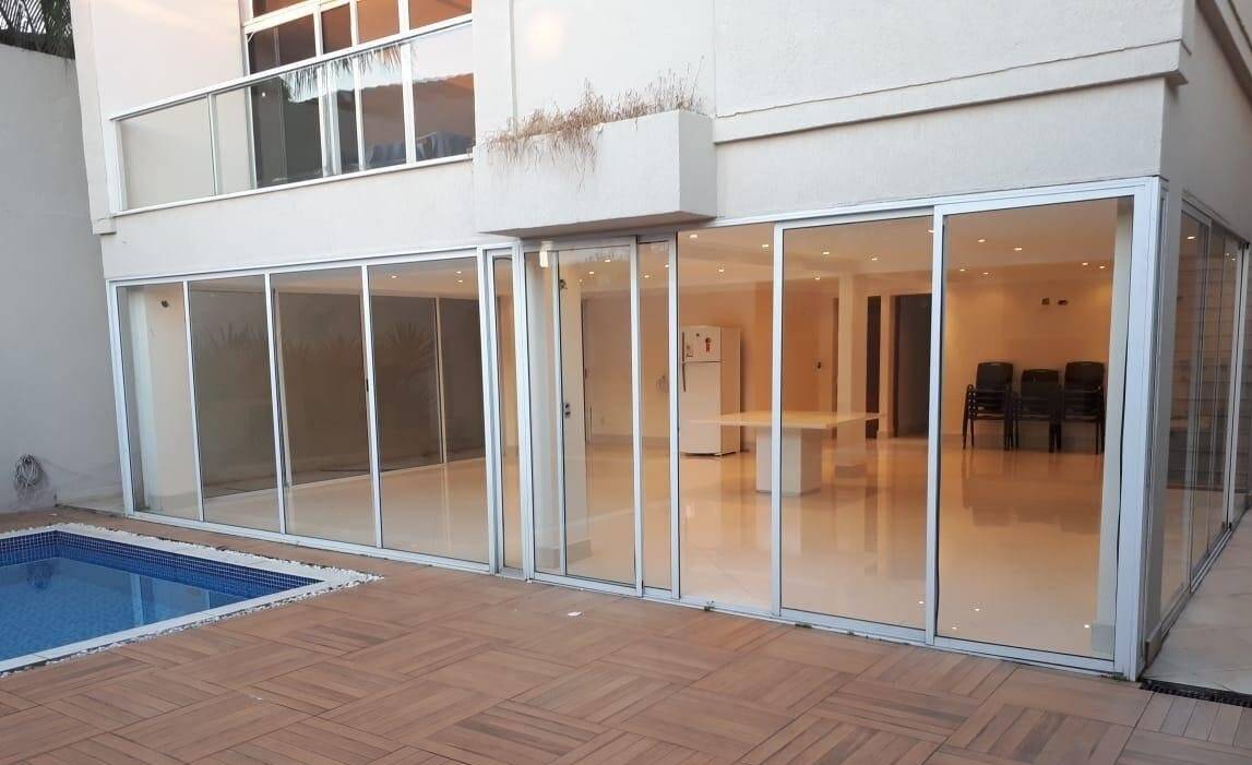 Casa à venda com 4 quartos, 367m² - Foto 7