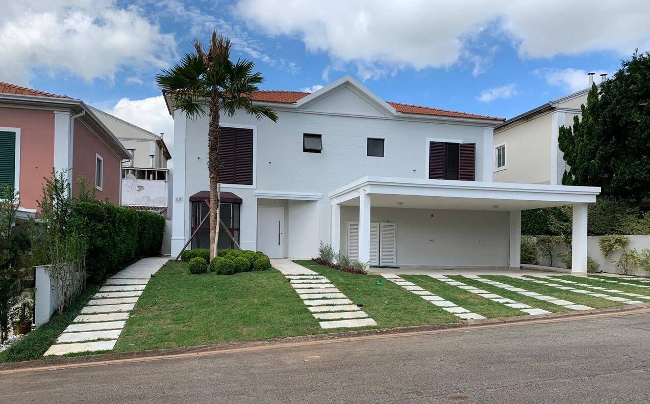 Casa à venda com 4 quartos, 380m² - Foto 1