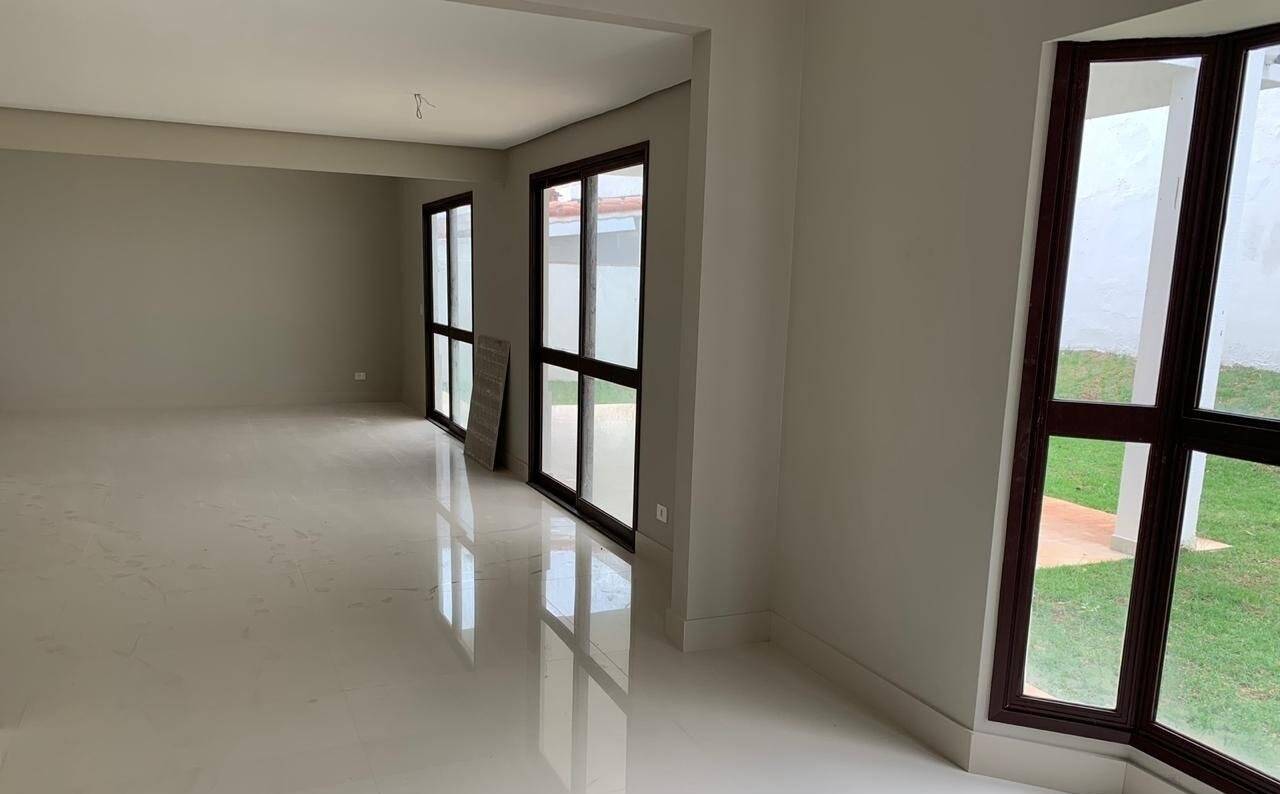 Casa à venda com 4 quartos, 380m² - Foto 11