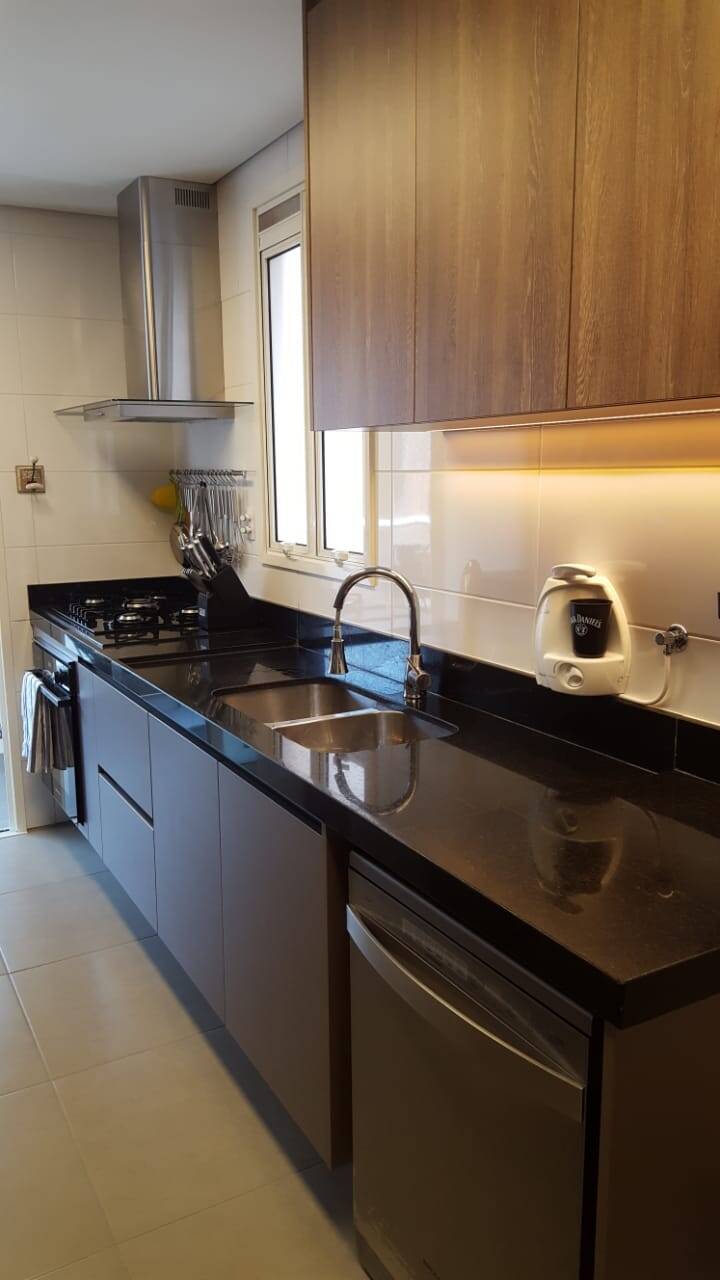 Apartamento à venda com 3 quartos, 136m² - Foto 9