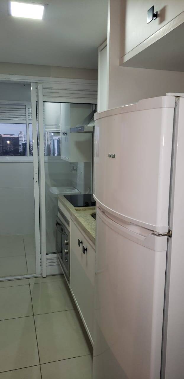 Apartamento para alugar com 1 quarto, 50m² - Foto 6