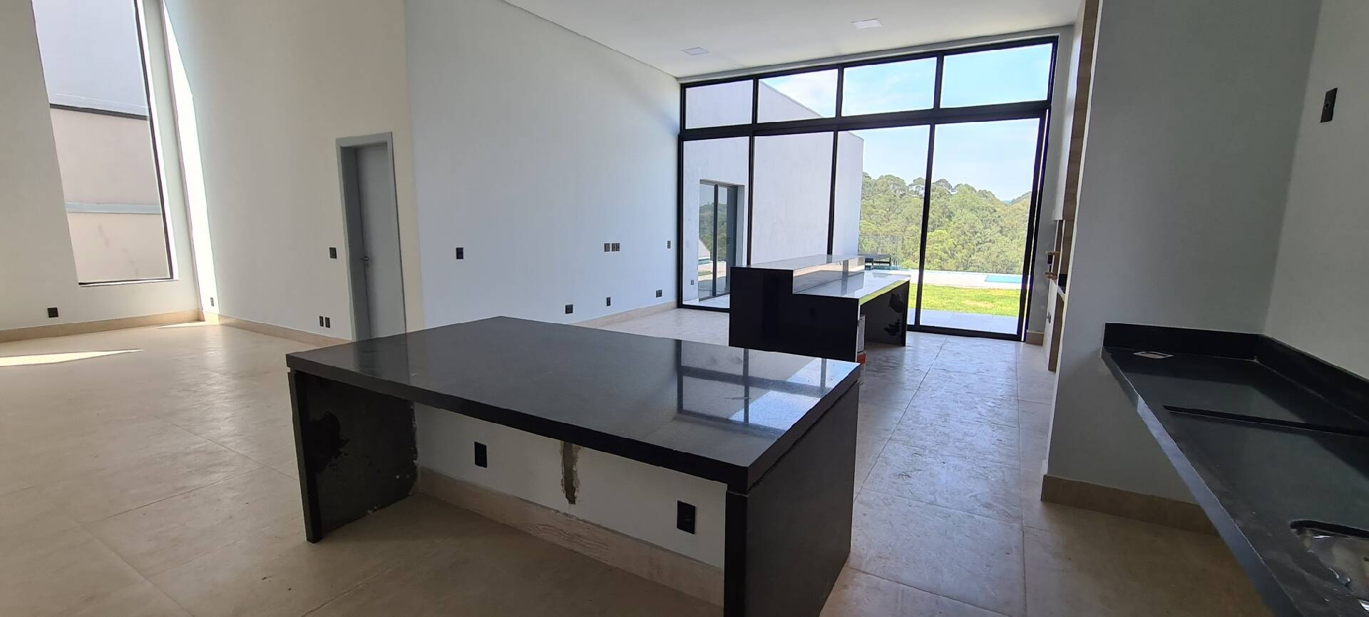 Casa à venda com 3 quartos, 316m² - Foto 15