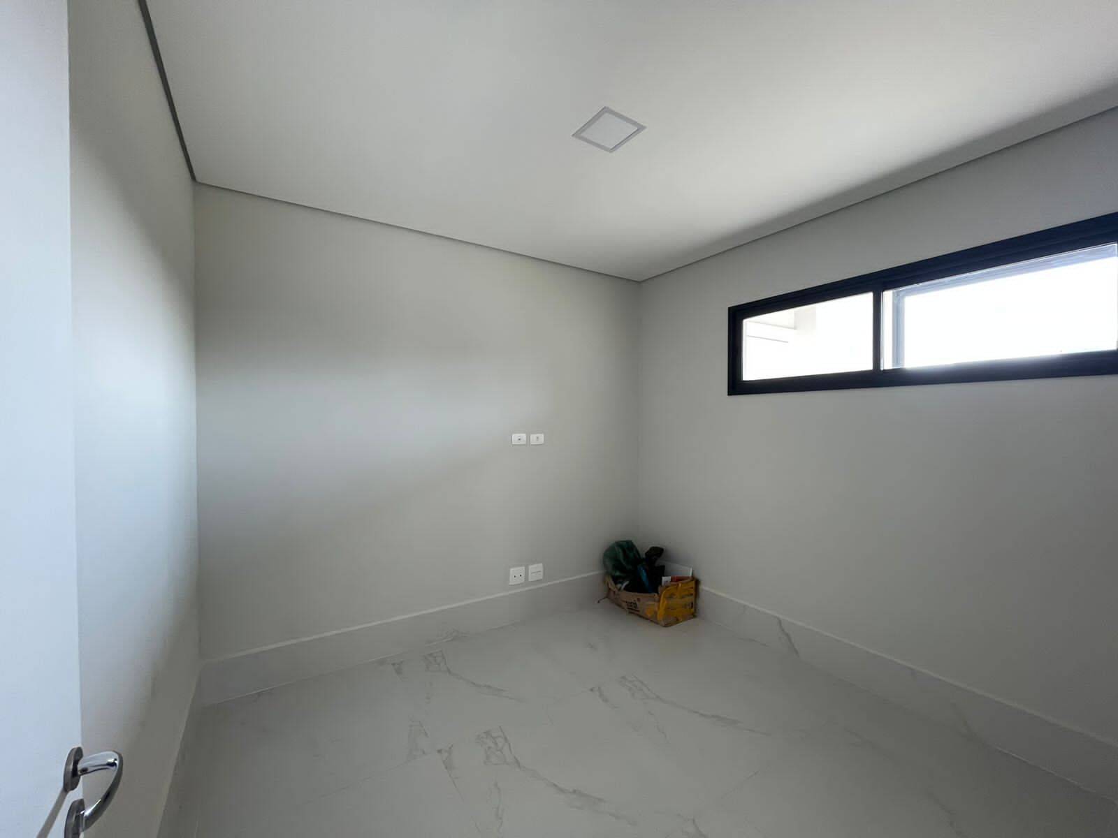 Casa à venda com 4 quartos, 420m² - Foto 12