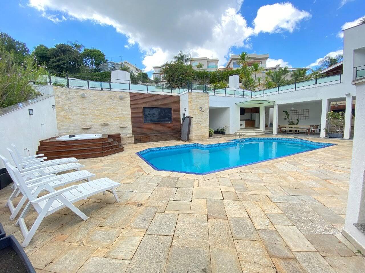 Casa à venda e aluguel com 4 quartos, 798m² - Foto 33