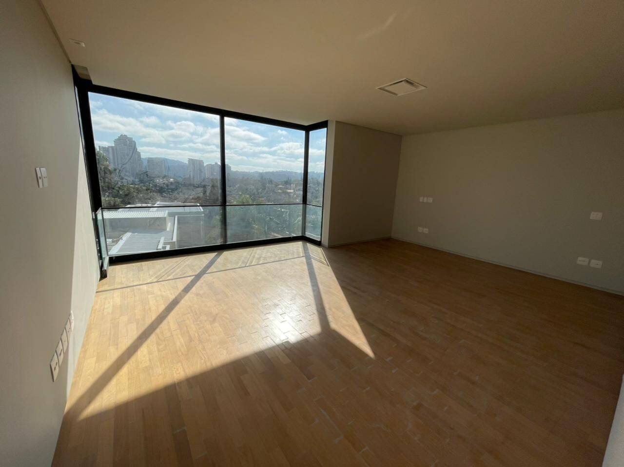 Casa para alugar com 5 quartos, 1042m² - Foto 15