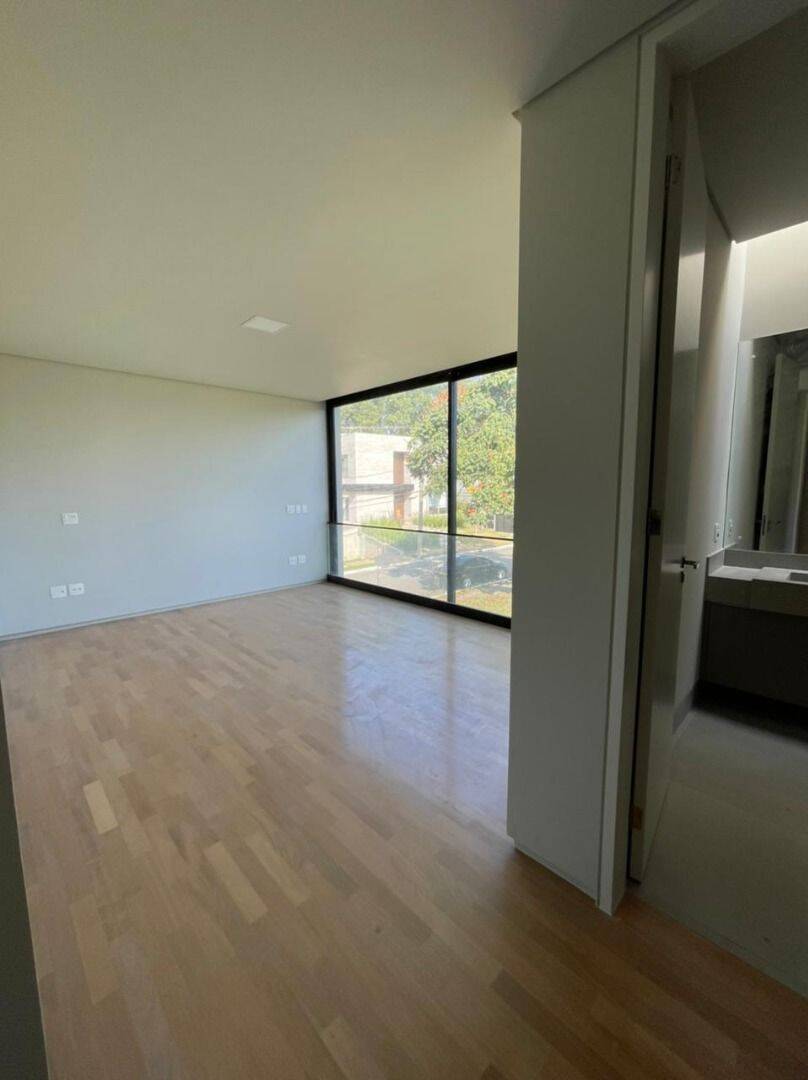 Casa para alugar com 5 quartos, 1042m² - Foto 17