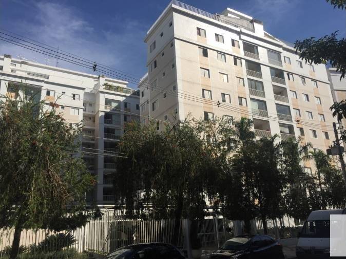 Apartamento à venda com 2 quartos, 172m² - Foto 2