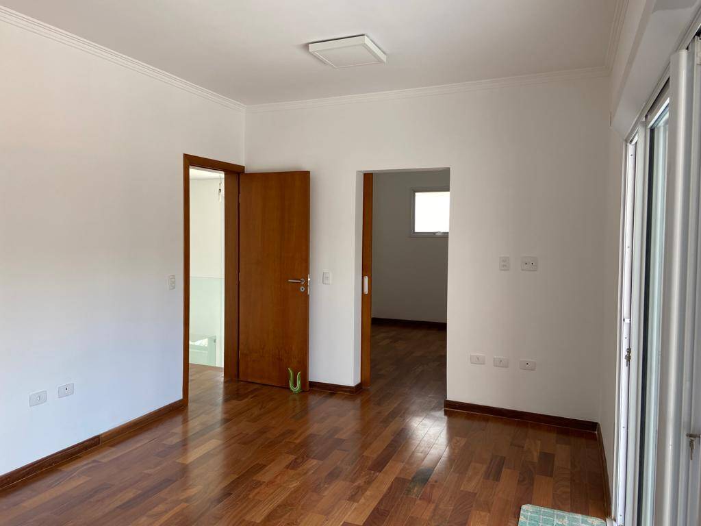 Casa à venda com 4 quartos, 300m² - Foto 17