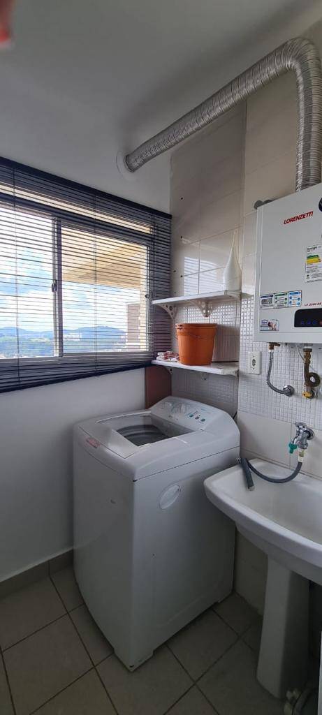 Apartamento à venda com 3 quartos, 74m² - Foto 4