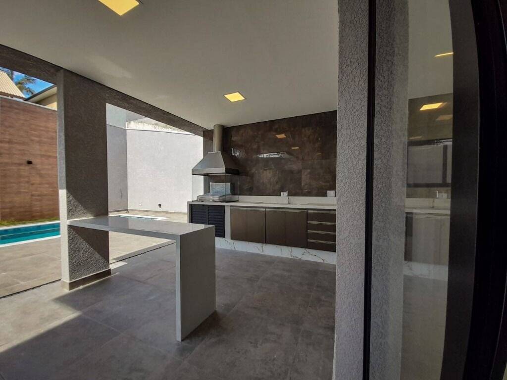 Casa à venda e aluguel com 3 quartos, 330m² - Foto 6