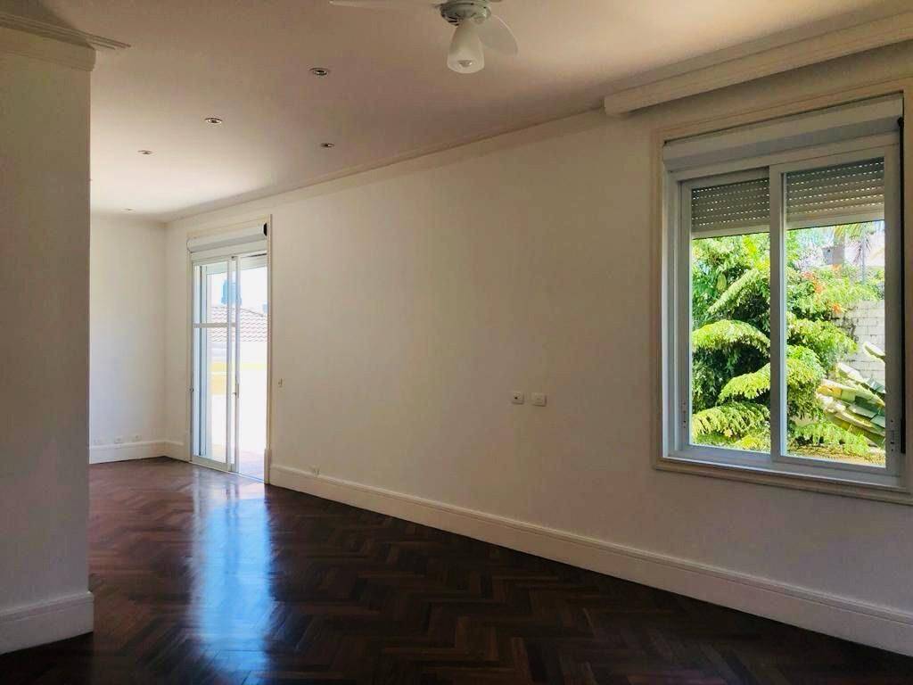 Casa de Condomínio à venda com 4 quartos, 600m² - Foto 17