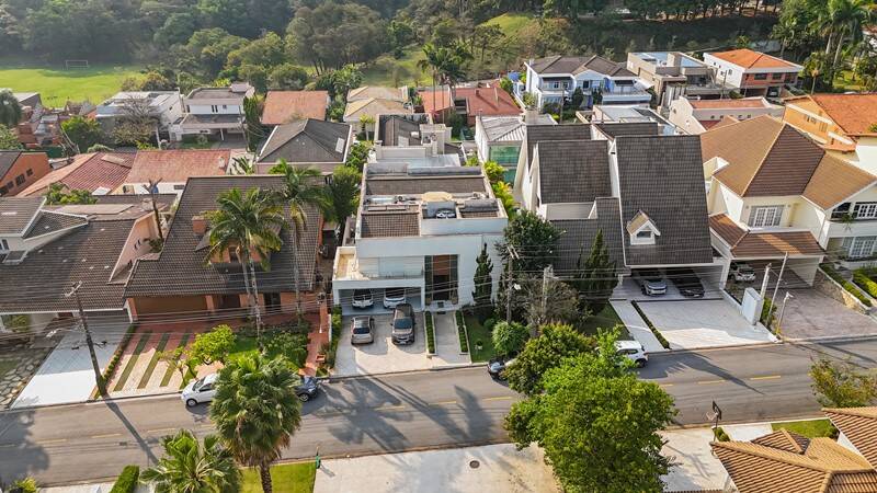 Casa à venda e aluguel com 4 quartos, 525m² - Foto 11