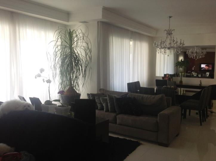 Apartamento à venda com 3 quartos, 200m² - Foto 10