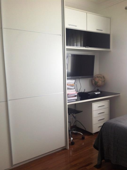 Apartamento à venda com 3 quartos, 200m² - Foto 3