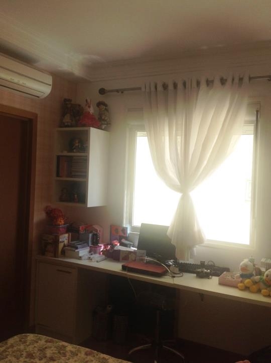 Apartamento à venda com 3 quartos, 200m² - Foto 2