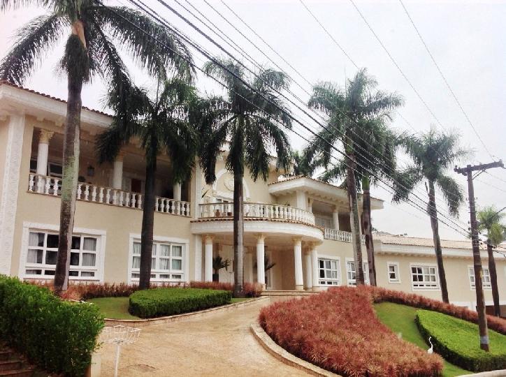 Casa de Condomínio à venda com 5 quartos, 1987m² - Foto 1