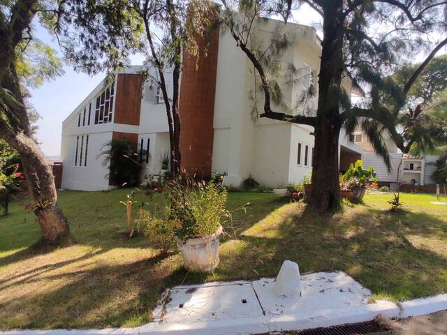 #1649 - Casa para Venda em Santana de Parnaíba - SP